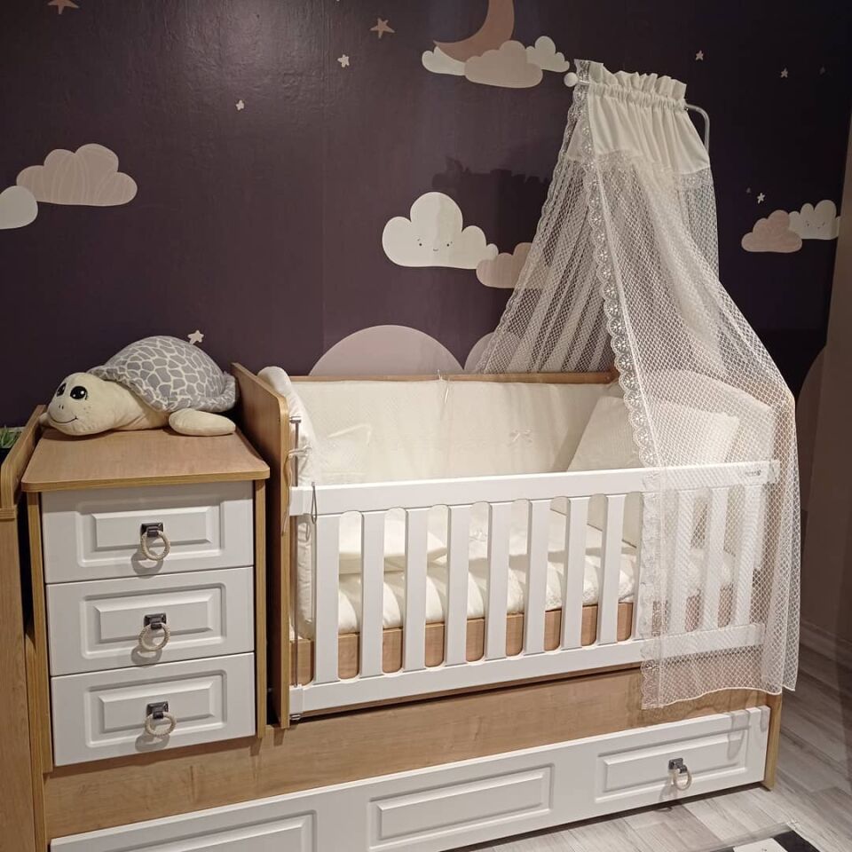Esla Bebek Odası